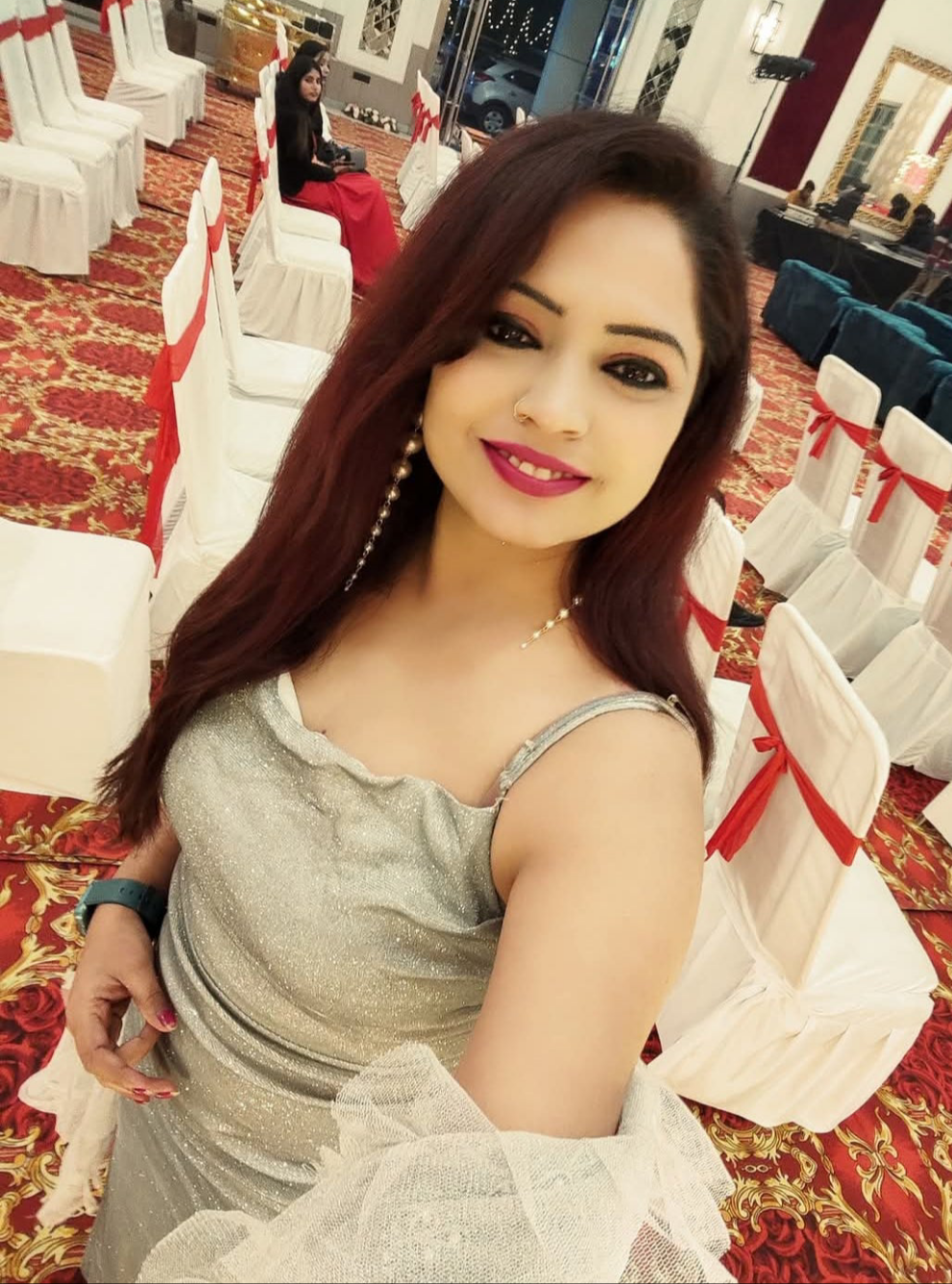 Anchor(Nandini Dwivedi), call 7985613007 for dates availability