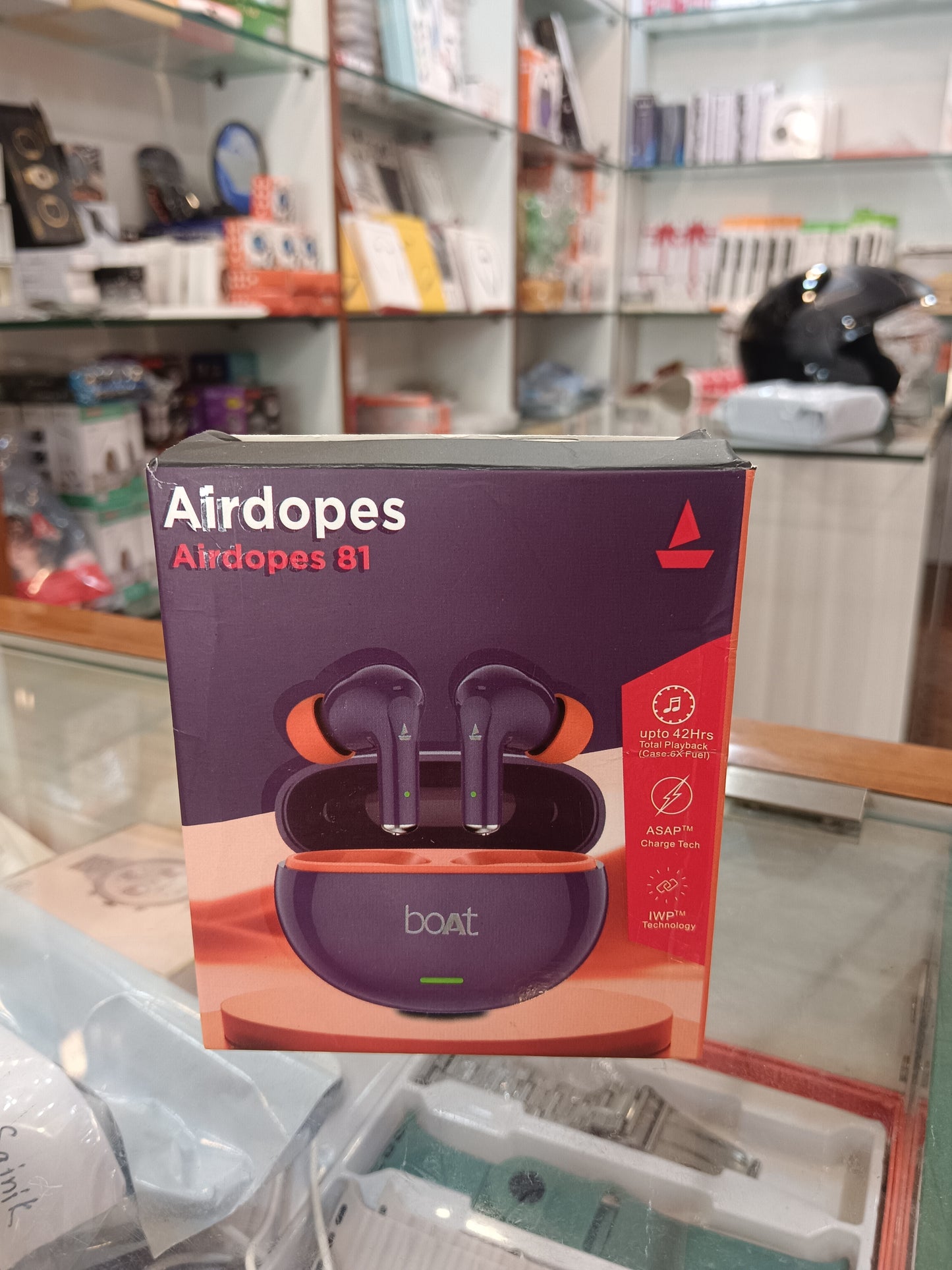 Boat Airdopes, one plus buds, realme buds