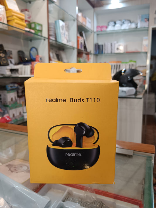 Boat Airdopes, one plus buds, realme buds