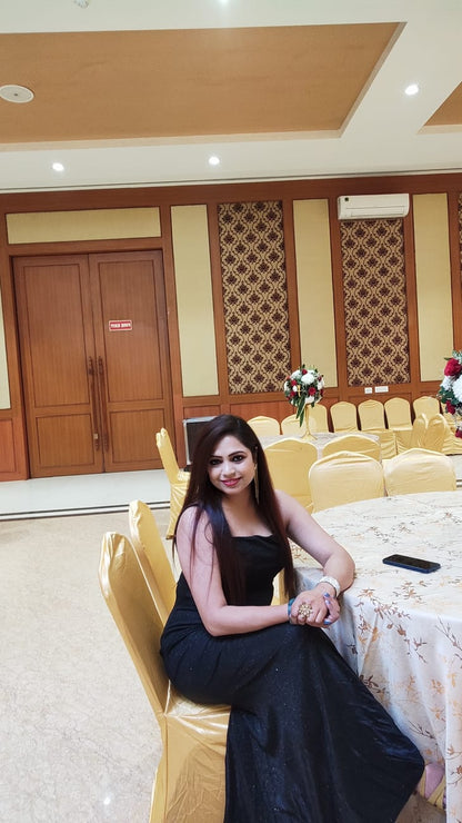 Anchor(Nandini Dwivedi), call 7985613007 for dates availability
